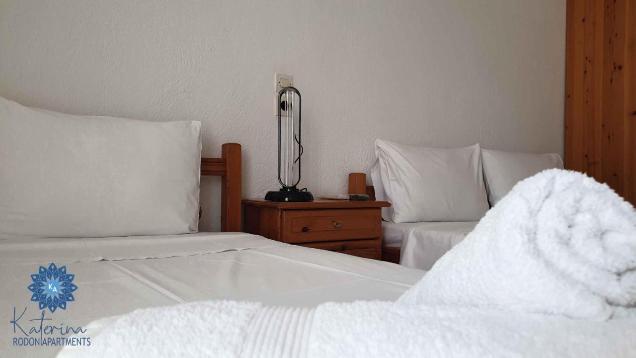 Katerina Rodon Apartments เนอาโรดา ภายนอก รูปภาพ